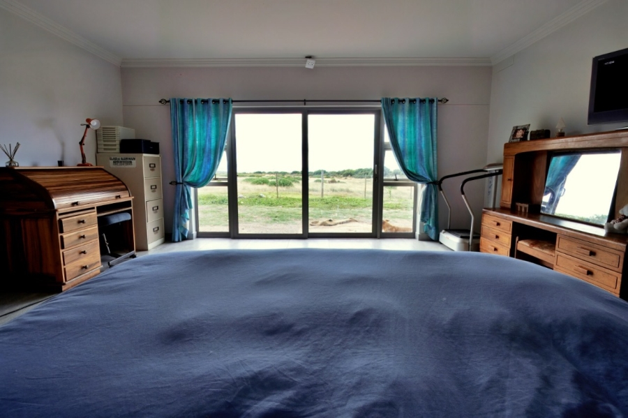 4 Bedroom Property for Sale in Stilbaai Wes Western Cape